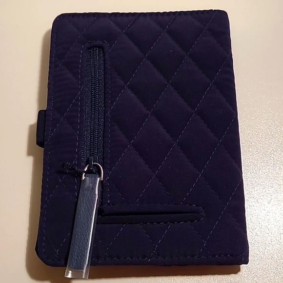 Vera Bradley Travel Wallet - NEW☆ - Picture 3 of 9